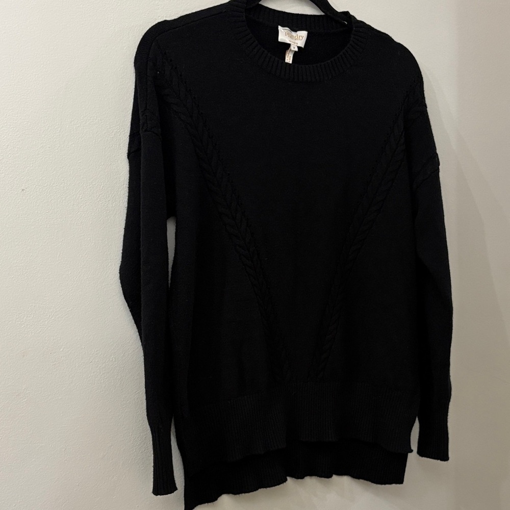 Laundry By Shelli Segal Black Crew Neck Sweater - size small